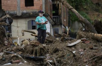 Εθνική τραγωδία στη Βραζιλία: 165 οι νεκροί κατολισθήσεων και πλημμυρών στην Πετρόπολις
