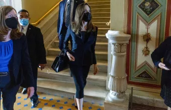 Αντζελίνα Τζολί: Παρέμβαση στο Κογκρέσο για την ενδοοικογενειακή βία- Η συγκινητική ομιλία της