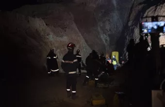Μαρόκο: Εβγαλαν τον 5χρονο Ράιαν από το πηγάδι (VIDEO)