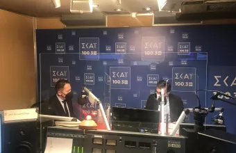 Πέτσας-ΣΚΑΪ 100.3: Απαράδεκτες οι δηλώσεις Δούκα -Άλλο να σπεύδεις να βοηθήσεις και άλλο να εξαγοράζεις
