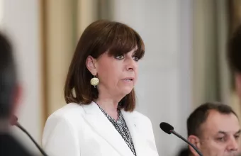 Πρόεδρος της Δημοκρατίας για Μαριέττα Γιαννάκου: Φωτεινή παρουσία στον δημόσιο βίο
