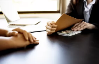 Μακραίνει η λίστα των θυμάτων της υποτιθέμενης «δικηγόρου-αξιωματούχου του ΣΔΟΕ» στις Σέρρες