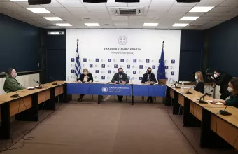 Τέταρτη δόση μόνο για ανοσοκατεσταλμένους- Πόσο προστατεύει από την Όμικρον