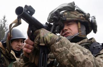 Ουκρανικό ΥΠΕΘΑ: «Μπλοκαρίστηκαν» οι δύο κύριες οδοί της ρωσικής επίθεσης στο Κίεβο– «Νεκρός και 5ος Ρώσος στρατηγός» -Φωτό