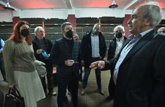 Ανδρουλάκης: Επίσκεψη στη Νάουσα - Παρουσίασε την δέσμη μέτρων του ΠΑΣΟΚ για την εξωστρέφεια των ελληνικών προϊόντων