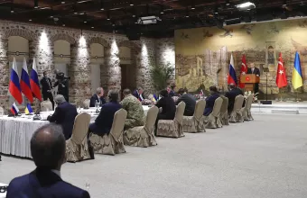 Διαπραγματεύσεις: Βασανιστήρια Ρώσων αιχμαλώτων στην ατζέντα της Μόσχας- Εγγυήσεις ασφαλείας θέλει το Κίεβο 