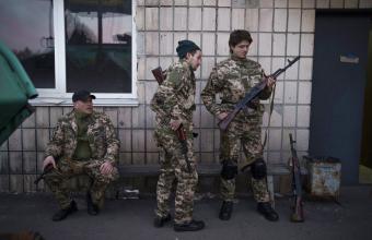 Οι Ουκρανοί ανακατέλαβαν εδάφη έως και 35 χλμ. από το Κίεβο, βεβαιώνει το Λονδίνο