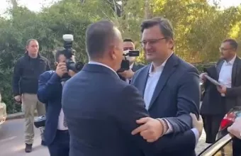 Έφτασε στην Αττάλεια ο Ουκρανός ΥΠΕΞ - Σε λίγη ώρα η τριμερής με Λαβρόφ - Τσαβούσουγλου