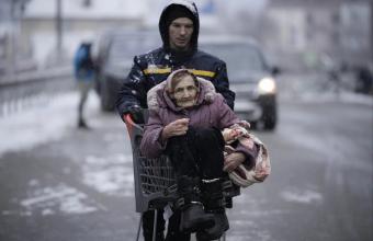 «Οι Ρώσοι άνοιξαν πυρ με τανκ σε οίκο ευγηρίας - 56 ηλικιωμένοι νεκροί» καταγγέλλει το Κίεβο