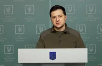 Ο Βολοντίμιρ Ζελένσκι επικρίνει τις καθυστερήσεις στις παραδόσεις όπλων 