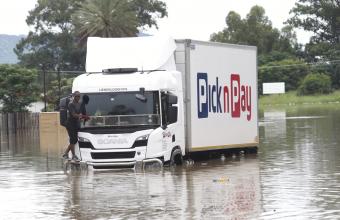 Νότια Αφρική: Σχεδόν 400 νεκροί από τις φονικές πλημμύρες, σύμφωνα με νέο απολογισμό 