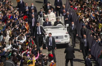 Πάπας Φραγκίσκος: Καλεί Ουκρανούς και Ρώσους σε πασχαλινή εκεχειρία