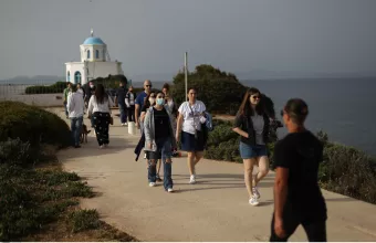 Τα «δύο πρόσωπα» του καιρού για το Πάσχα: Mε κακοκαιρία ξεκινά η Μεγάλη Εβδομάδα
