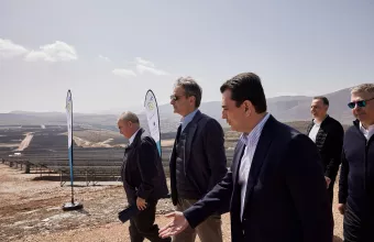 Μητσοτάκης: Στην Κοζάνη το μεγαλύτερο φωτοβολταϊκό πάρκο στην Ευρώπη - Παράγει ενέργεια για 75.000 νοικοκυριά