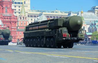Επανέρχεται στις αναφορές για πυρηνικό πόλεμο η Μόσχα: «Να αποτραπεί ένοπλη σύρραξη μεταξύ πυρηνικών δυνάμεων» 