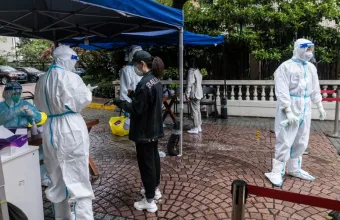 Τους 25 έφθασαν οι νεκροί λόγω κορωνοϊού στη Σανγκάη παρά το lockdown