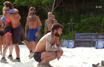 Survivor: Δραματική αναμέτρηση με νικητές τους Μπλε – Ποιος αποχώρησε