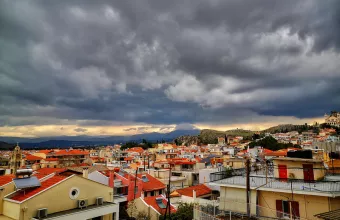 Συννεφιασμένος σήμερα ο καιρός - Σε ποιες περιοχές θα βρέξει