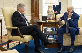 Επικοινωνία Μπάιντεν με τον Φινλανδό πρόεδρο και τη Σουηδή πρωθυπουργό μετά τις απειλές Ερντογάν – Τι δηλώνουν