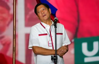 Στις Φιλιππίνες η Ιστορία έκανε κύκλο: Ξανά στην ηγεσία της χώρας η διαβόητη οικογένεια Μάρκος