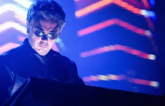 «Dear Vangelis»: Ο Ζαν-Μισέλ Ζαρ αποχαιρετά τον Βαγγέλη Παπαθανασίου