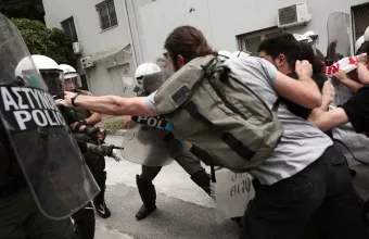 Αντιπαράθεση ΝΔ - ΣΥΡΙΖΑ για τα επεισόδια στο ΑΠΘ