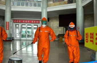Υποχώρησε για 1η φορά κάτω από τις 100.000 ο ημερήσιος αριθμός κρουσμάτων κορωνοϊού στη Βόρεια Κορέα