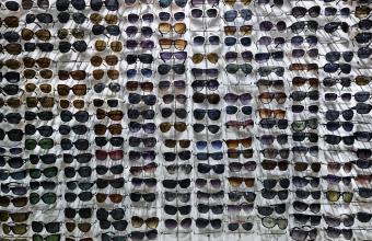 Έκλεψαν με ριφιφί 9.200 γυαλιά ηλίου - Βρέθηκαν σε κλεμμένο φορτηγό στην Γλυφάδα