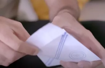 Αντεπίθεση Τσίπρα με νέα σποτ: Οι προεδρικές κάλπες στον ΣΥΡΙΖΑ και το αίτημα για εκλογές