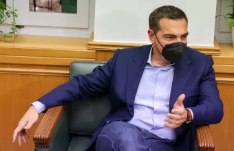 Τσίπρας: Καθυστερημένα και ανεπαρκή τα μέτρα της κυβέρνησης
