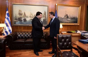 Σε θερμό κλίμα η πρώτη συνάντηση Παναγιωτόπουλου με τον νέο πρέσβη τον ΗΠΑ, Τζορτζ Τσούνη