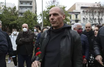 Βαρουφάκης για την Πρωτομαγιά: «Θα είμαστε από τη σωστή μεριά της Ιστορίας»
