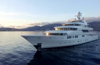 Ισπανία: Οι αρχές εντόπισαν ένα γιοτ και περιουσιακά στοιχεία 15 Ρώσων ολιγαρχών 
