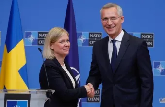 H πρωθυπουργός της Σουηδίας, Μαγκντάλενα Άντερσον με τον Γενς Στόλτενμπεργκ