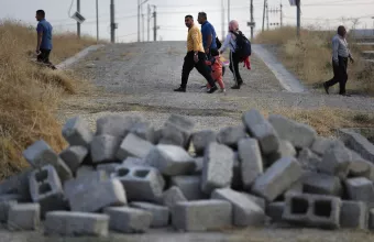 Κούρδοι πρόσφυγες πεζοί