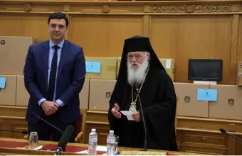Ο κ. Κικίλιας με τον Αρχιεπίσκοπο Ιερώνυμο 
