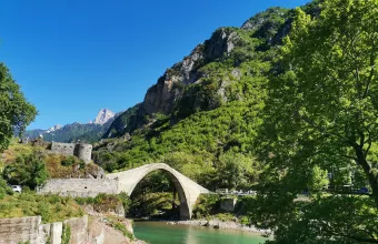Το πέτρινο γεφύρι της Κόνιτσας