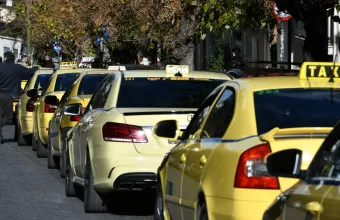 Ταξί στους δρόμους της Αθήνας
