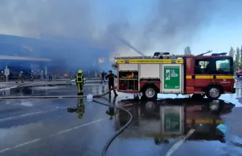 Ρωσικοί πύραυλοι έπληξαν εμπορικό κέντρο στο Κρεμεντσούκ με τουλάχιστον 1.000 άτομα 