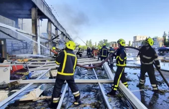 Ουκρανία: Τουλάχιστον 10 νεκροί από τη ρωσική επίθεση σε εμπορικό κέντρο στο Κρεμεντσούκ