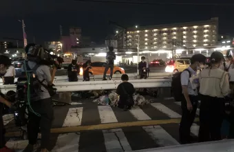 Σίνζο Άμπε: Ποιός ήταν ο πρώην πρωθυπουργός της Ιαπωνίας που ξεψύχησε μετά από 5,5 ώρες 