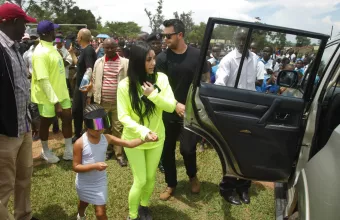 North West: Η κόρη της Κιμ Καρντάσιαν στην εβδομάδα μόδας στο Παρίσι