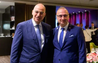 Δένδιας: Θα συμμετάσχουμε στην ανοικοδόμηση της Ουκρανίας