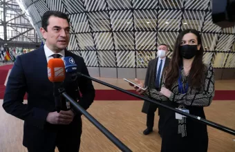 Σκρέκας: Έχουμε προνοήσει ώστε τους επομένους 12 μήνες να στηρίζουμε νοικοκυριά και επιχειρήσεις