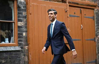 Ενθουσιασμός στην Ινδία για την ανάληψη της πρωθυπουργίας της Βρετανίας από τον Ρίσι Σούνακ