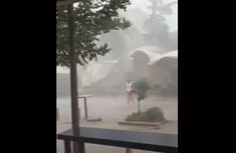 Καταιγίδα στο Θησείο