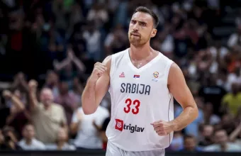Νίκολα Μιλουτίνοφ