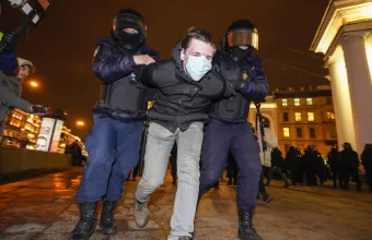 Πεσκόφ: Ψέμα ότι θα στρατολογήσουμε 1 εκατ. Ρώσους – Γιατί αποφάσισε ο Πούτιν επιστράτευση 