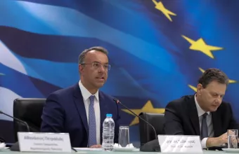 Παγώνουν για ένα χρόνο τα επιτόκια χρεών στην εφορία