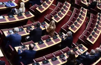 Παρακολουθήσεις: Τα πορίσματα της Εξεταστικής Επιτροπής και η ατζέντα της αντιπολίτευσης που μεγαλώνει